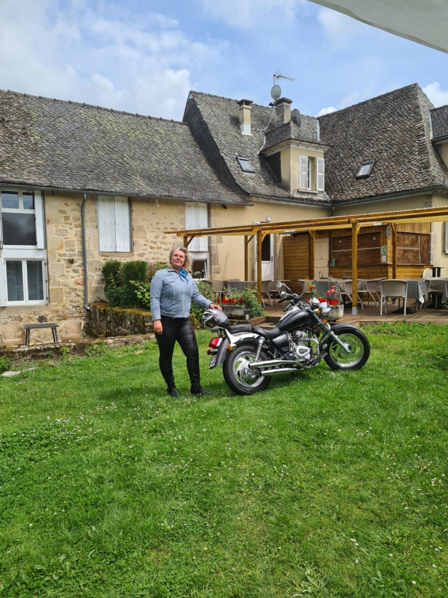 Hotel Saint Julien Aux Bois 외부 사진
