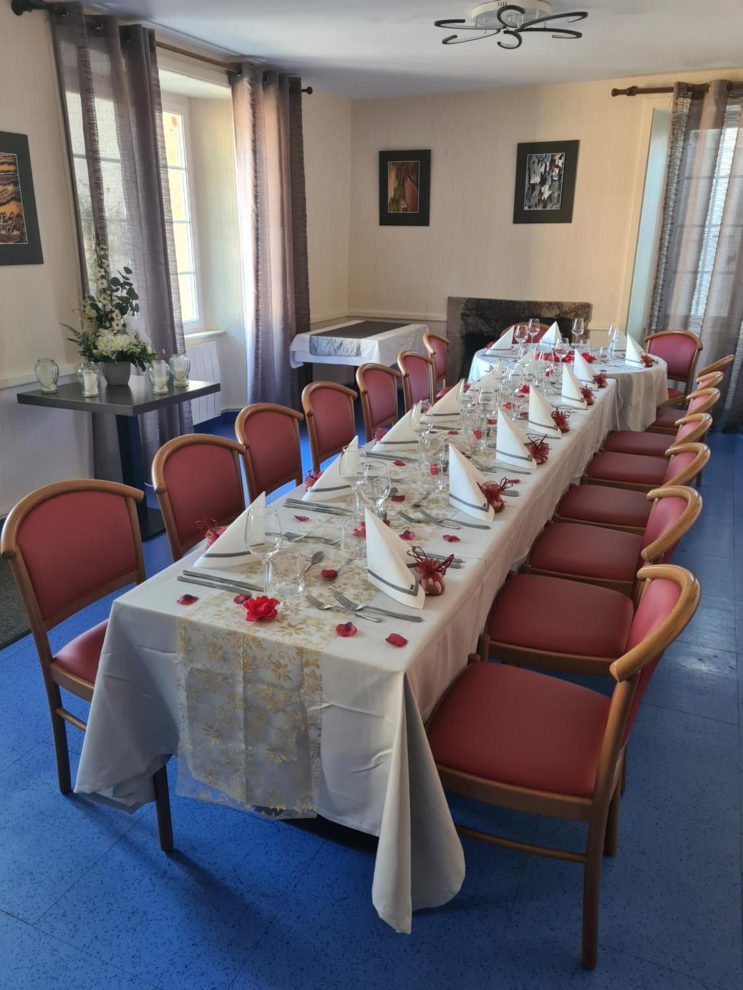 Hotel Saint Julien Aux Bois 외부 사진